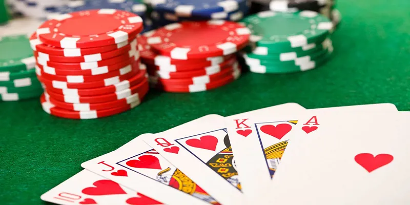 Sảnh rồng là bộ bài tối thượng trong poker